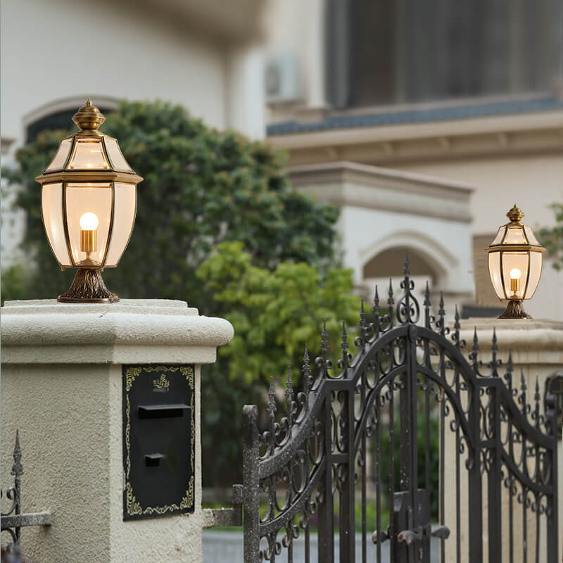 Europese Luxe Volledig Koperen, Heldere Glazen Lantaarnpaal, 1/3 Licht, Waterdichte Patio-landschapsverlichting