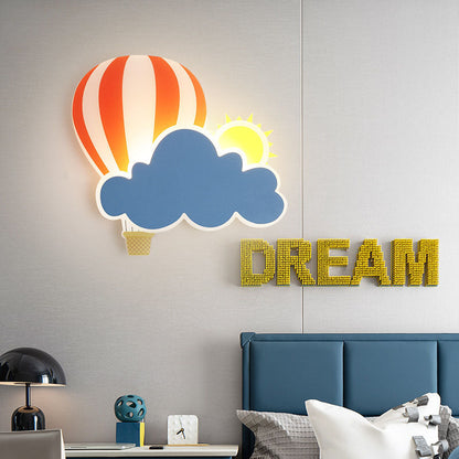 Hedendaagse Creatieve Kinderluchtballonwolken Ijzeren Acryl Led Wandlamp Voor Slaapkamer