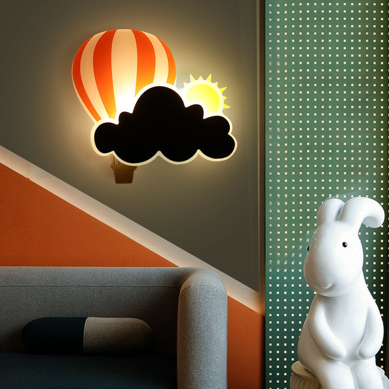 Hedendaagse Creatieve Kinderluchtballonwolken Ijzeren Acryl Led Wandlamp Voor Slaapkamer