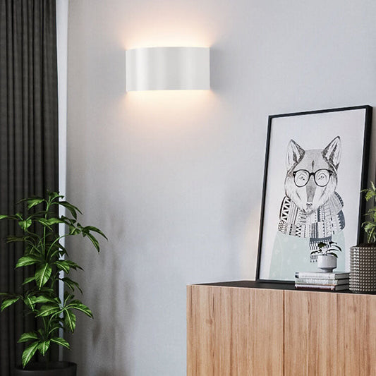 Minimalistische Effenkleurige Ijzeren Halve Cirkel Led Wandlamp