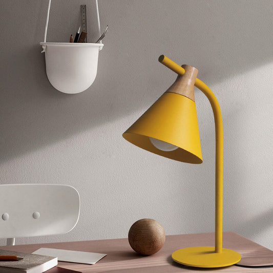 Minimalistische Macaron Metalen Bell Shade 1-Lichts Tafellamp