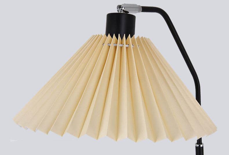 Minimalistische Stoffen Geplooide Kap 1-Lichts Staande Vloerlamp