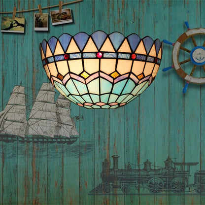 Europese Tiffany Glas-in-lood Komvormige Wandlamp Met 1 Lamp